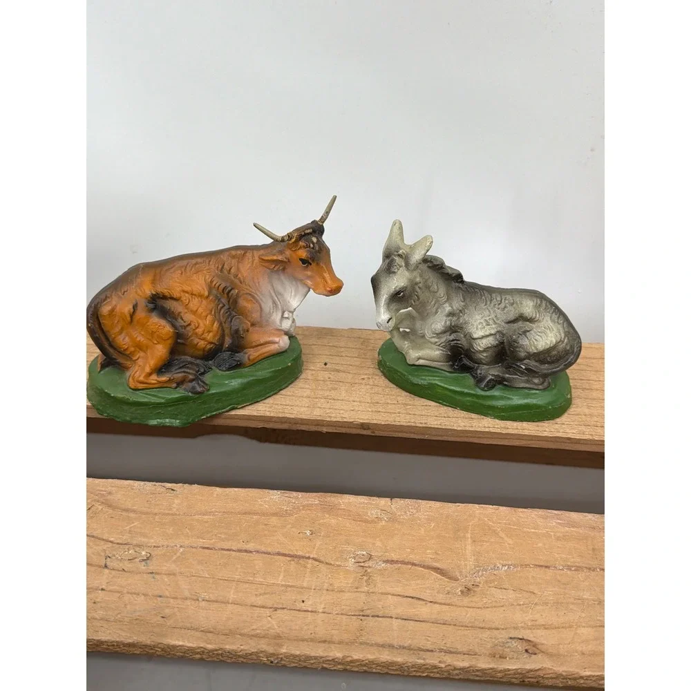 Vintage Fontanini Hand Painted Italy Nativity Ox and Donkey Chalkware Figures‎